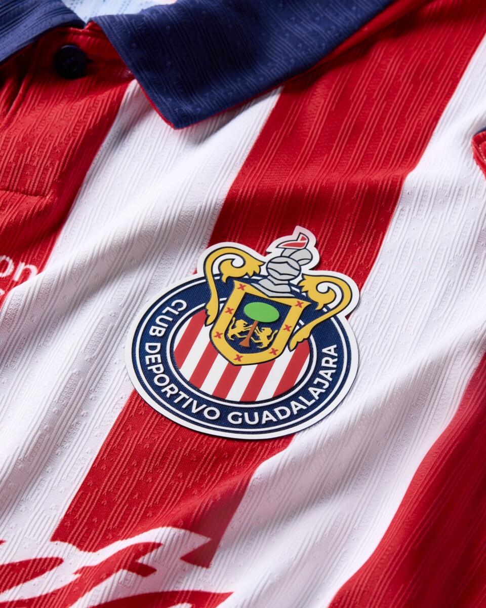 Jersey Chivas Local 26/27 - Image 5
